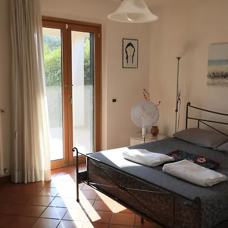 Lunare Homestay
